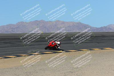 media/Mar-24-2025-Moto Forza (Mon) [[57ce5c5cff]]/1-Advanced Group/Session 2 (Bowl)/